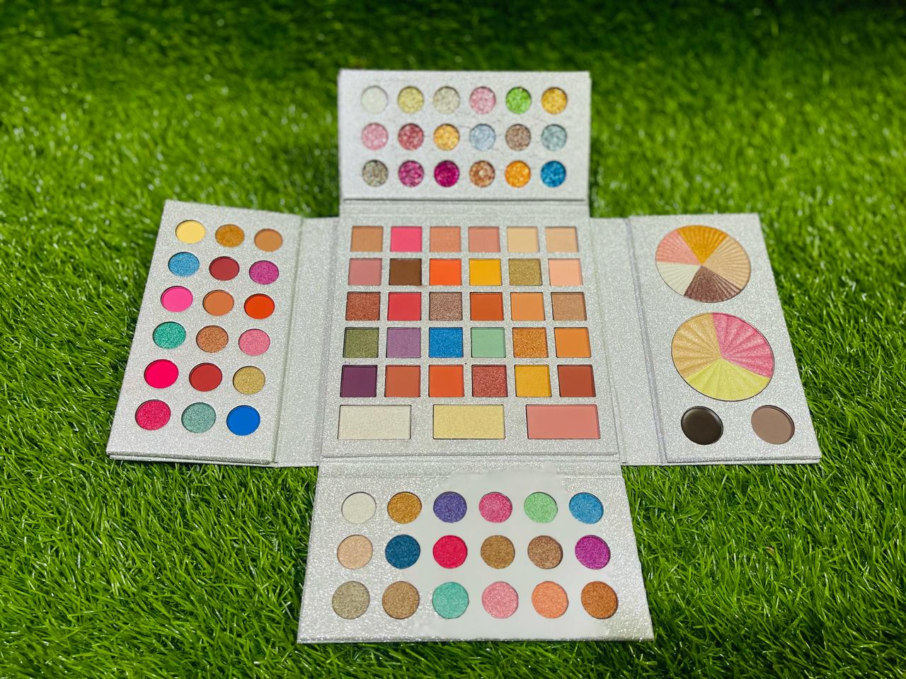 X FLOWER 88 COLOR EYESHADOW & 3 COLOR HIGHLIGHTER KIT