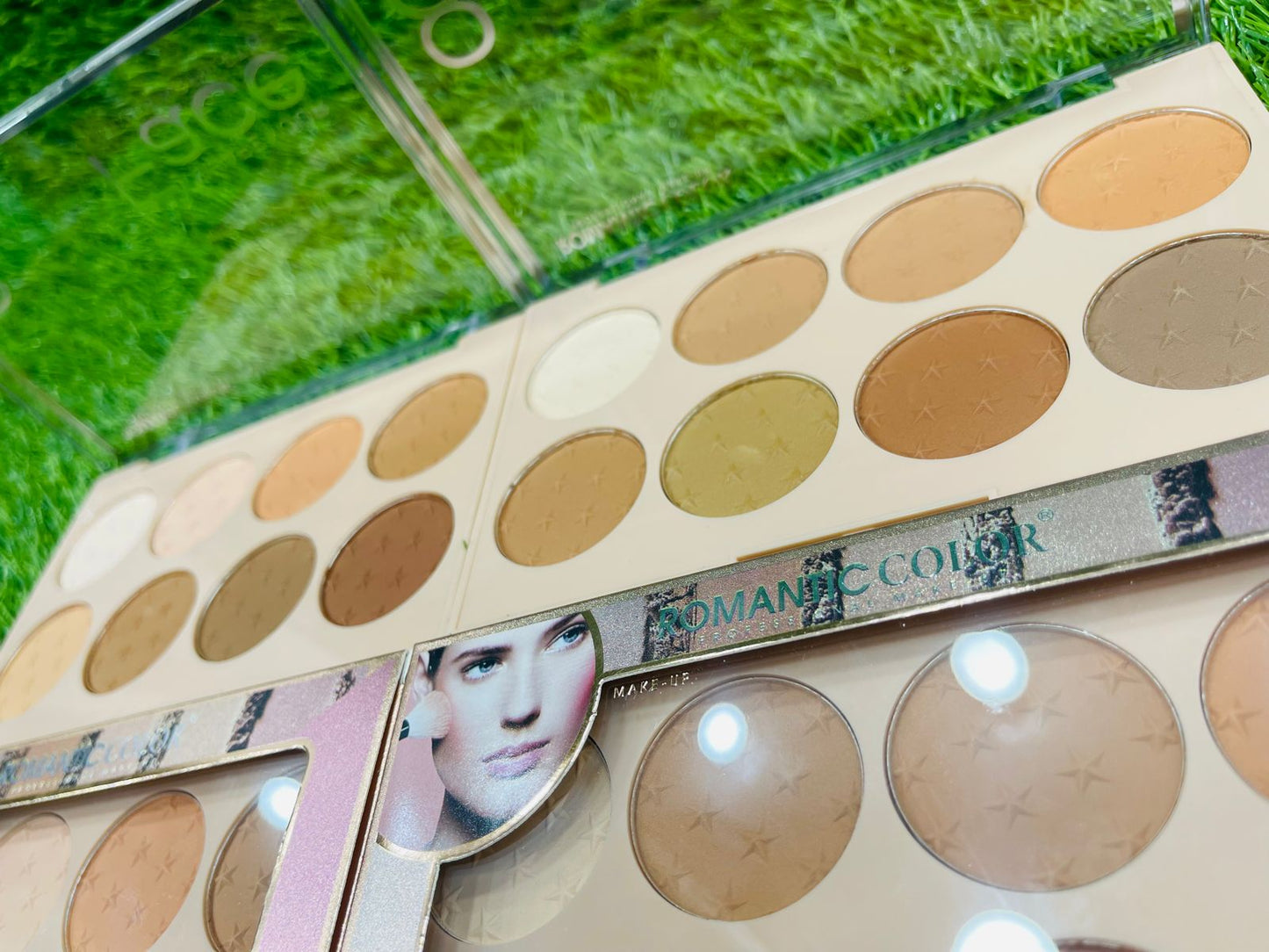 ROMANTIC COLOUR CONTOUR KIT RC6739