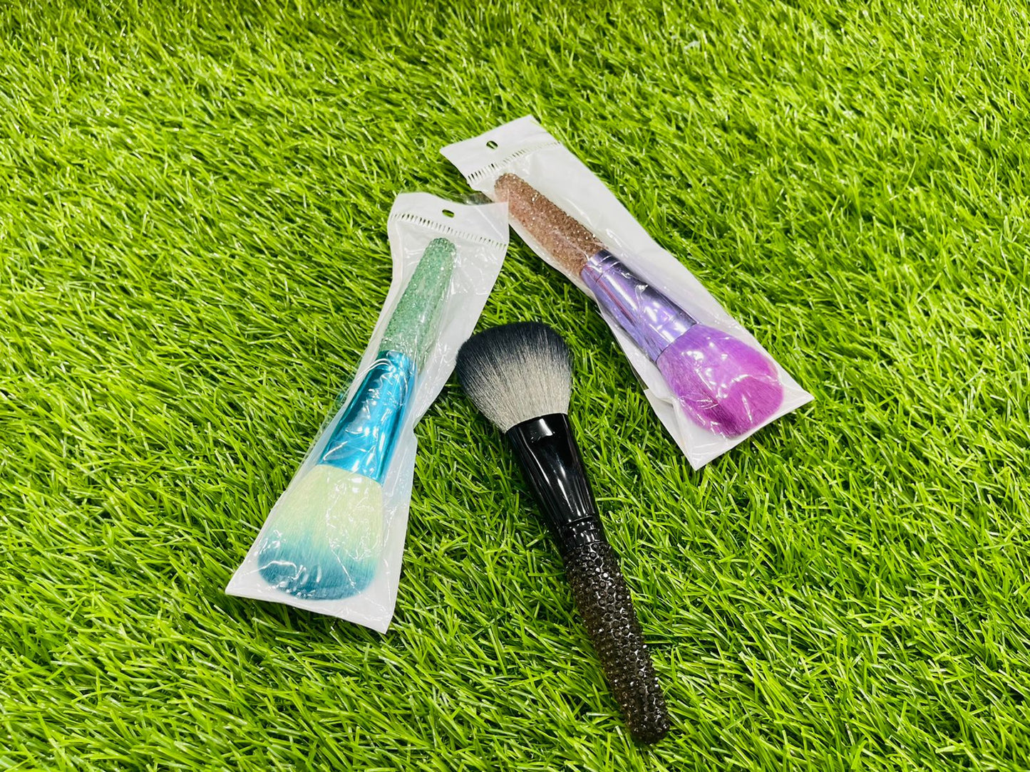 FANCY COLOURFULL BLUSH ON BRUSH