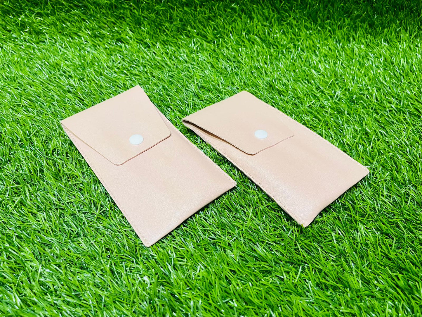 8 PCS CUTE ECO FRIENDLY POUCH STYLE MAKEUP BRUSHES