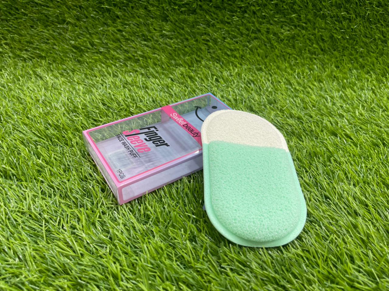 SWEET BEAUTY FINGER SLEEVE FACIAL PUFF.