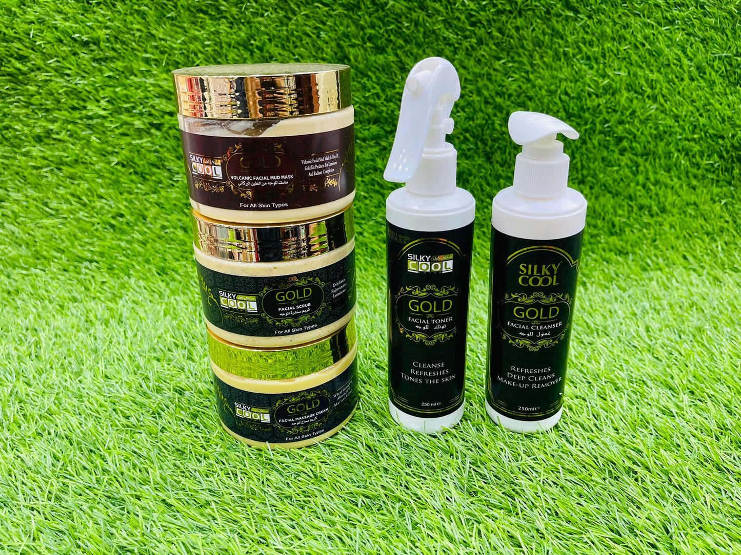 SILKY COOL COMPLETE GOLD FACIAL 350ML(ALL SKIN TYPES)