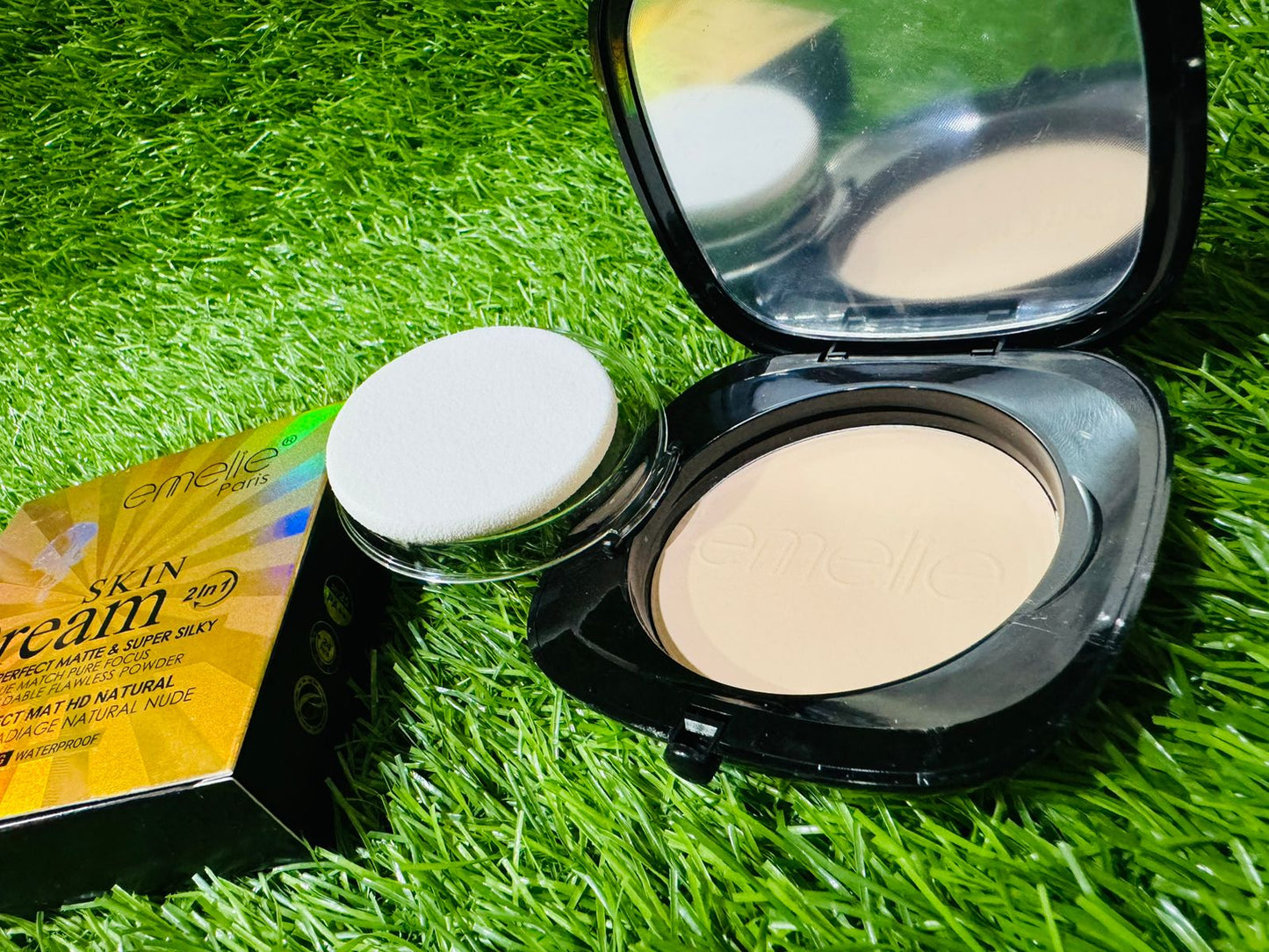 EMELIE SKIN DREAM SINGLE FACE POWDER h525