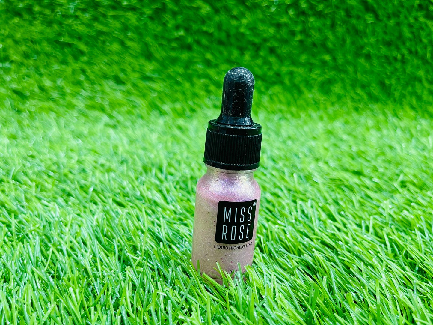 MISSROSE LIQUID HIGHLIGHTER.