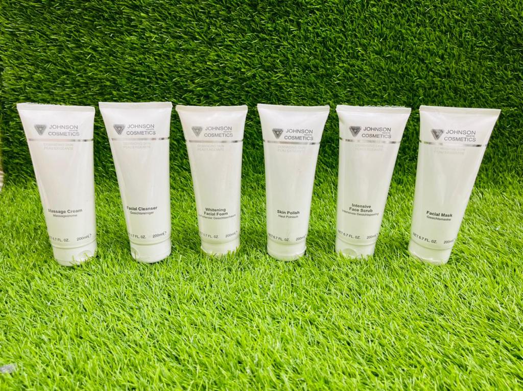 JOHNSONS COMPLETE FACIAL 200ML PACK OF 5(ALL SKIN TYPES)