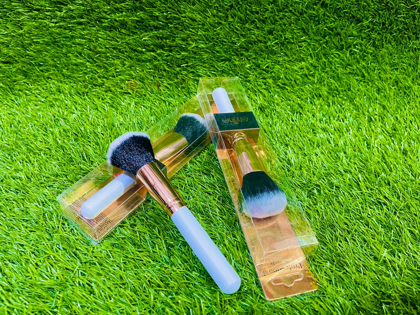 Anina Fluffy Blush On Brush