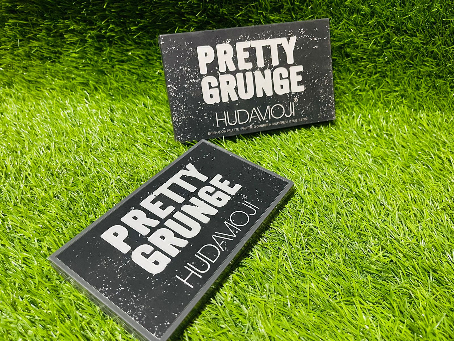 HUDAMOJI Pretty Grunge Nude Eyeshadow Palette