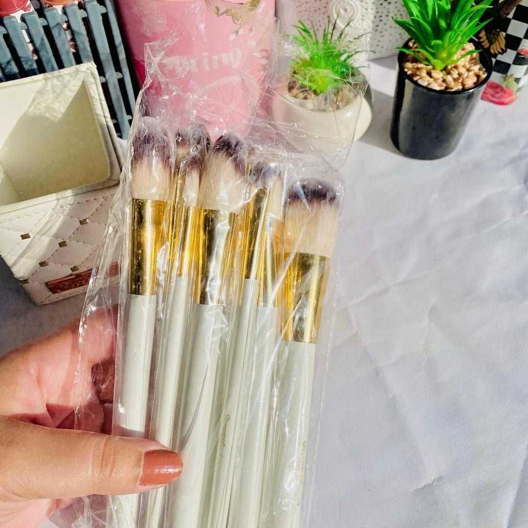BH 11 PCS MAKEUP BRUSH SET CREAM DOTTED PACKING