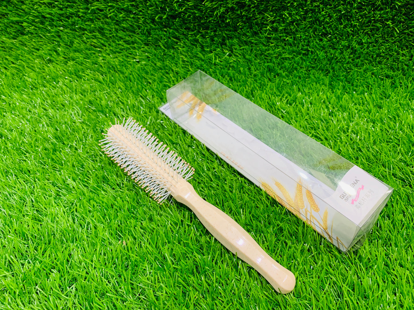 PLASTIC ROUND HAIR BRUSH
