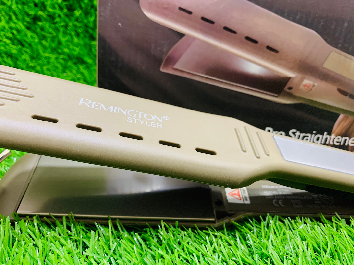 Remington styler wet2straight pro straightner R-9880 230C