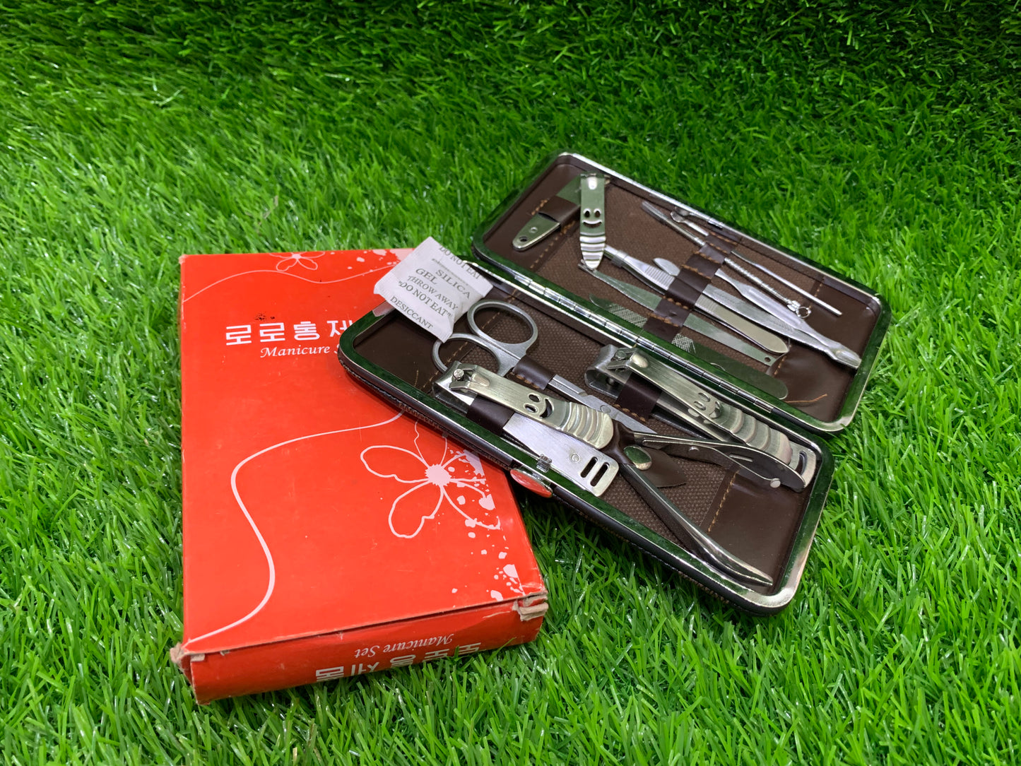 IMPORTED 12PCS MANICURE PROFESSIONAL MANI PEDI TOOLS SET