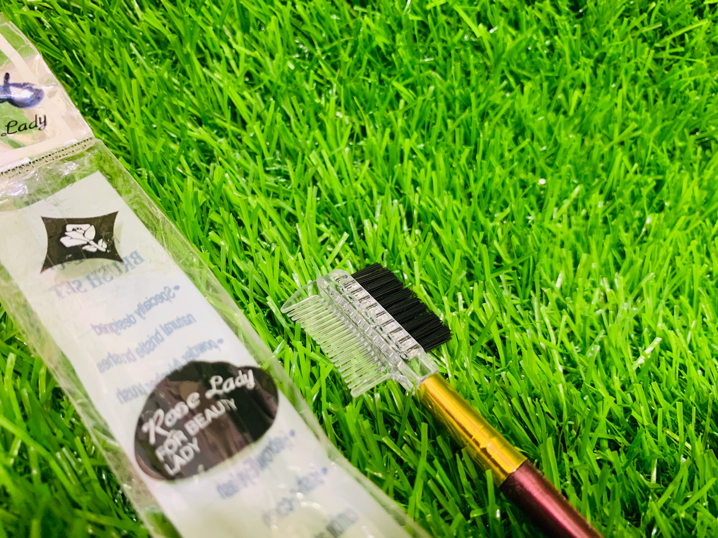EYEBROW BRUSHES