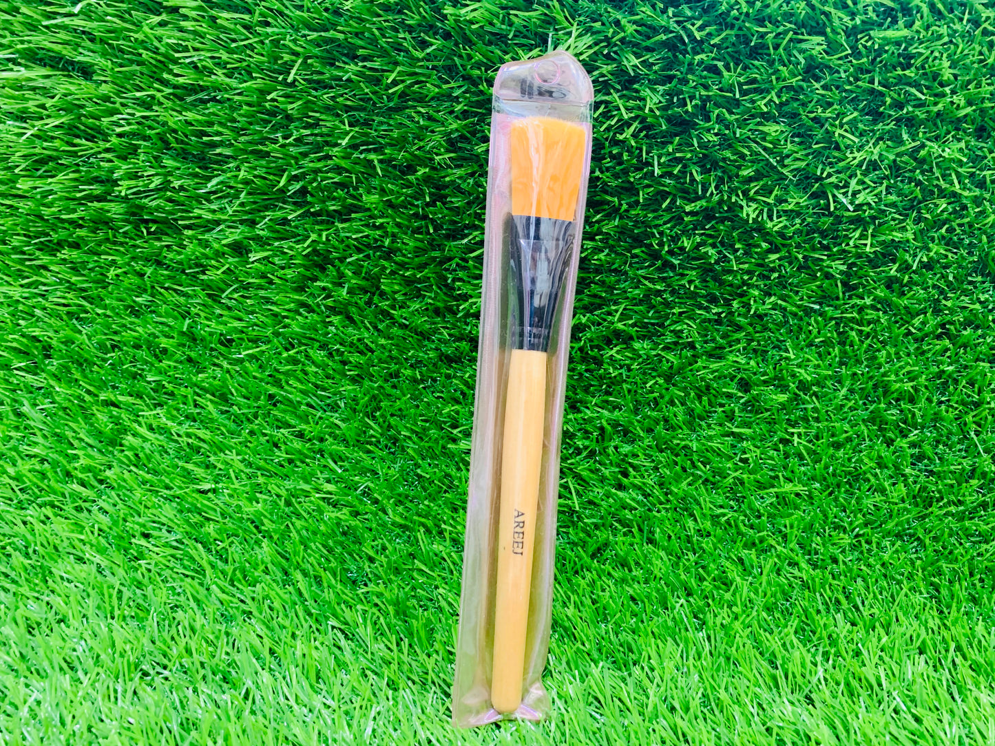 BLEACH AND MASK BRUSH