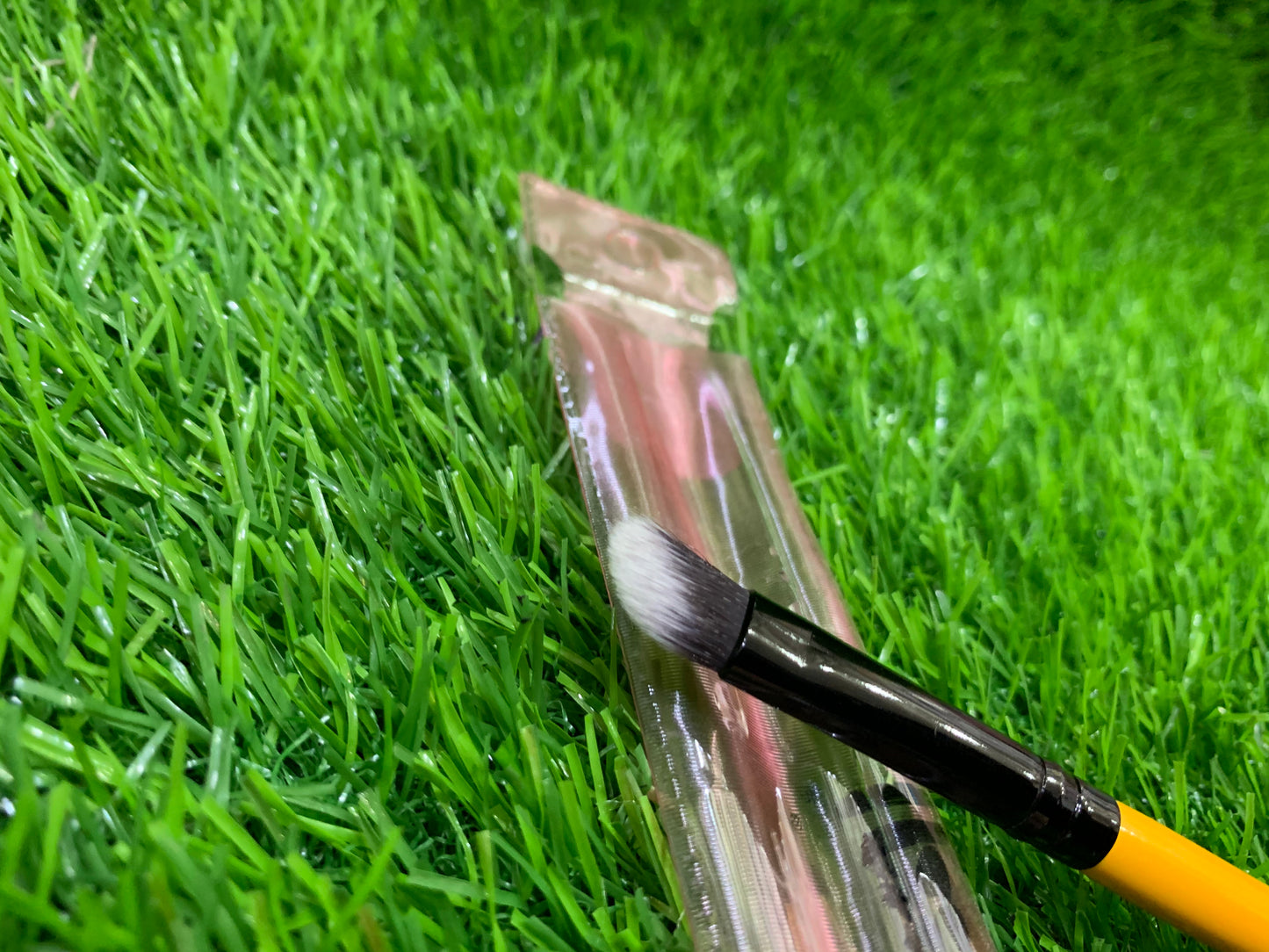 AREEJ DOUBLE SIDED EYE BLENDING BRUSHES 626