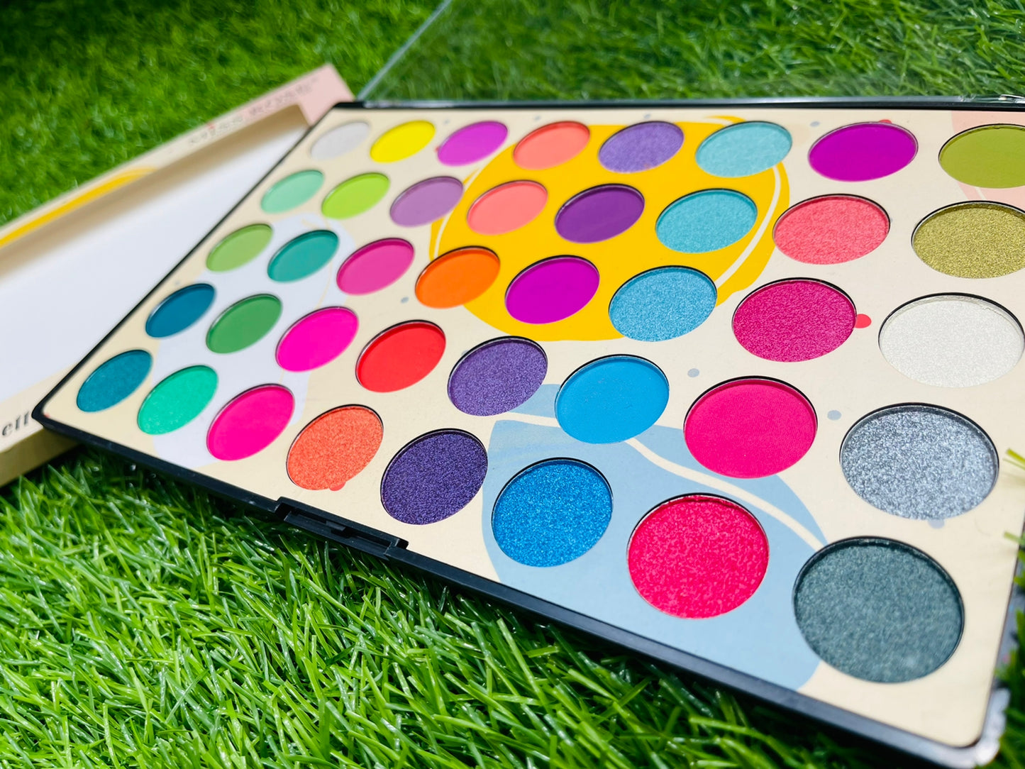MISSROSE 40 COLOUR VELVET+MATT EYE PALLETE FUNKY COLLECTION