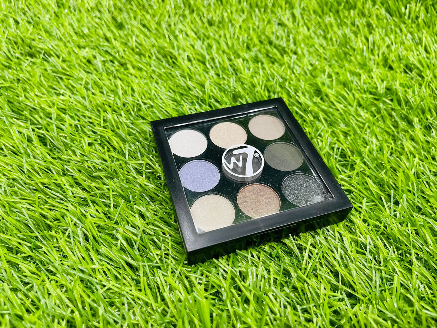 W-7 NAUGHTY -9 MINI PALLETE (SMOKY)