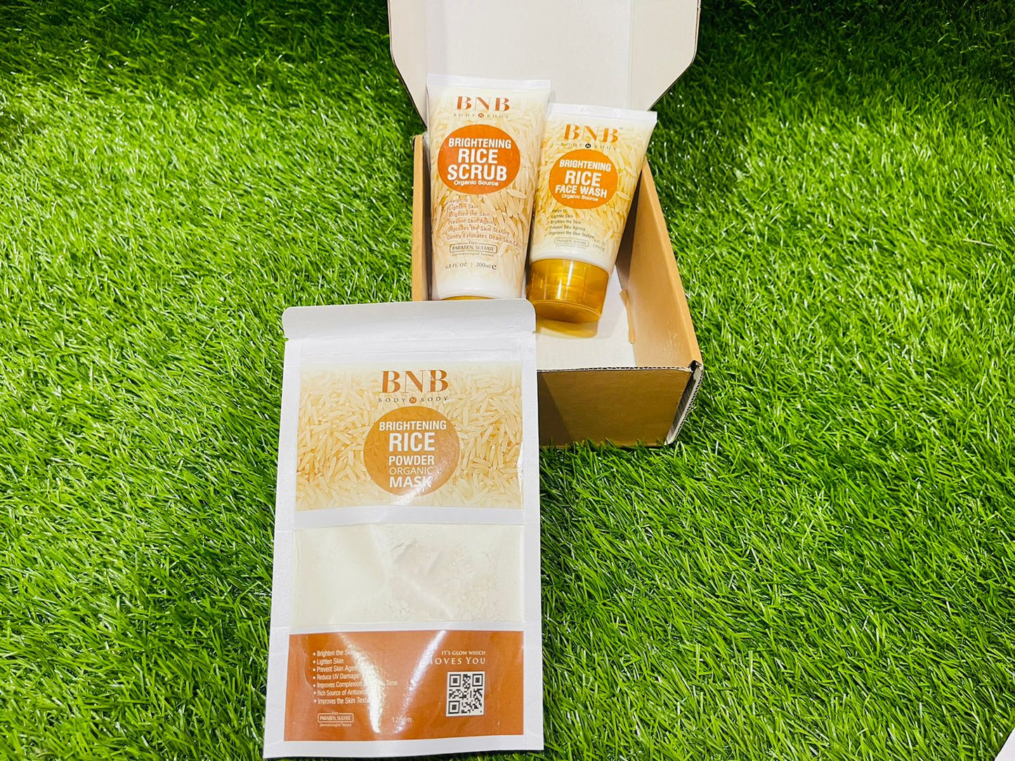 BNB RICE EXTRACT BRIGHT & GLOW KIT