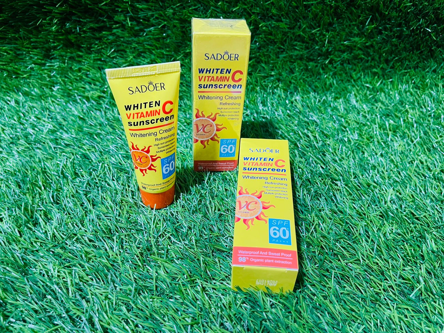 Sadoer Vitamin C Sunscreen Whitening Cream Sunscreen