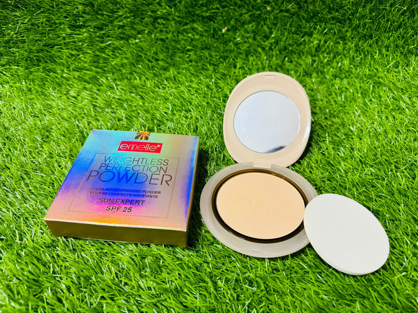 Emelie Cosmetics - Weightless Perfection Compact Powder