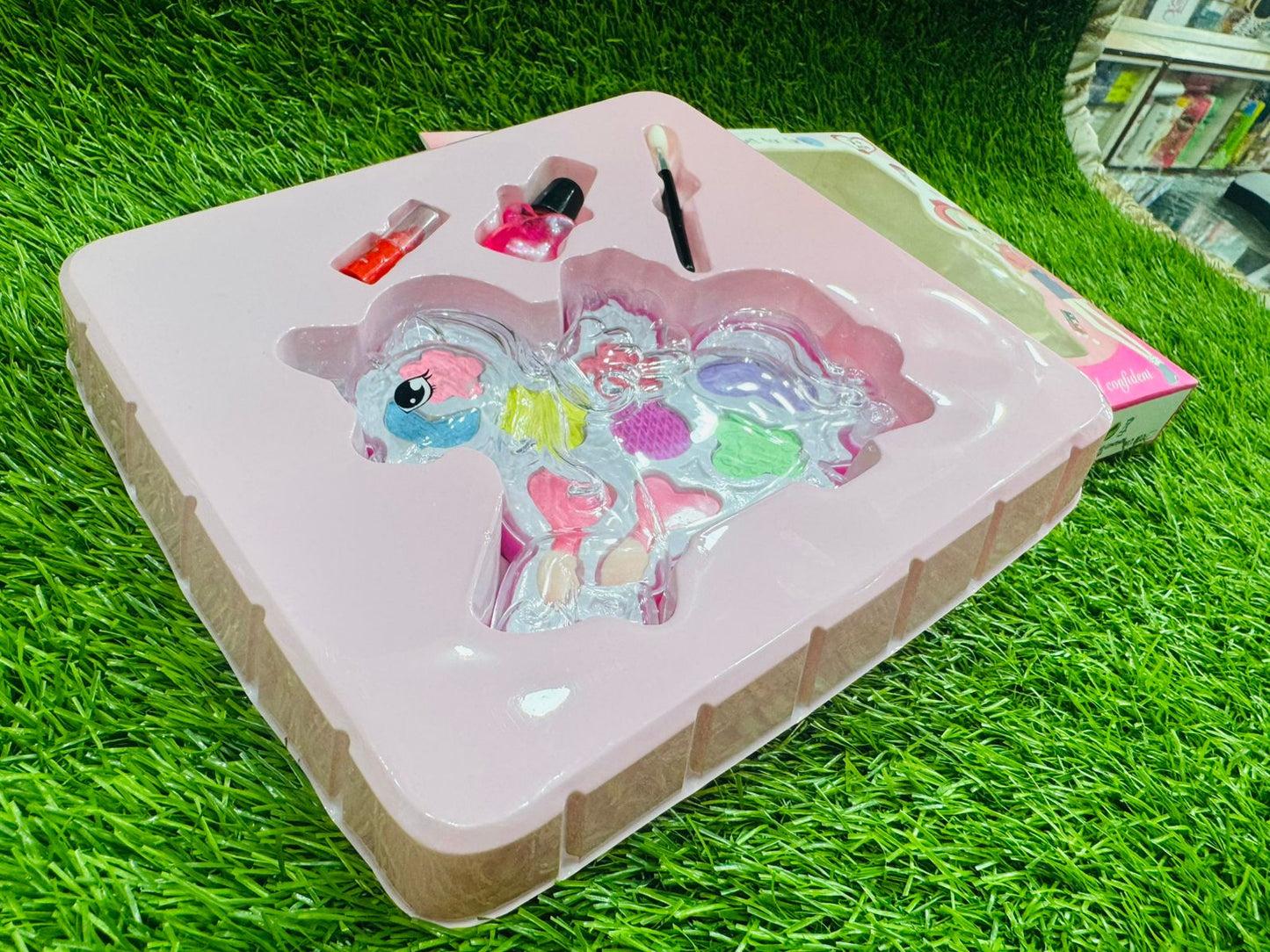 MAKEUP GLAMOUROUS MAKEUP KIT FOR GIRLS