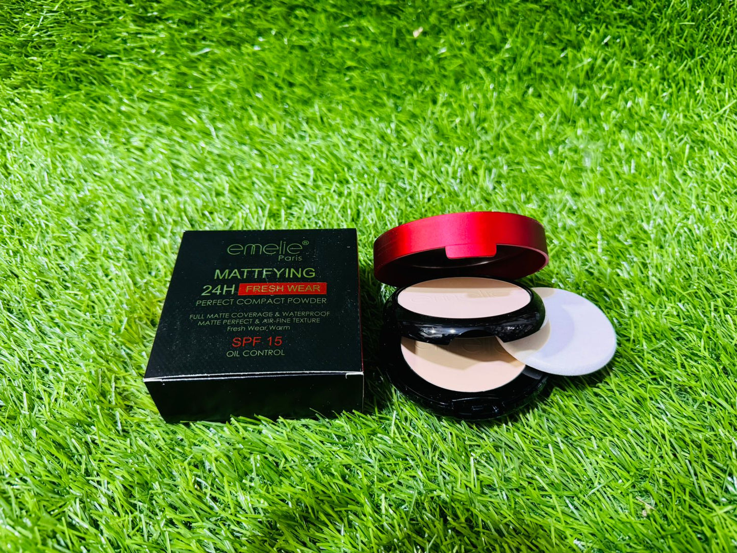 Emlie Mattifying 24H Fresh Wear Compact Powder C99