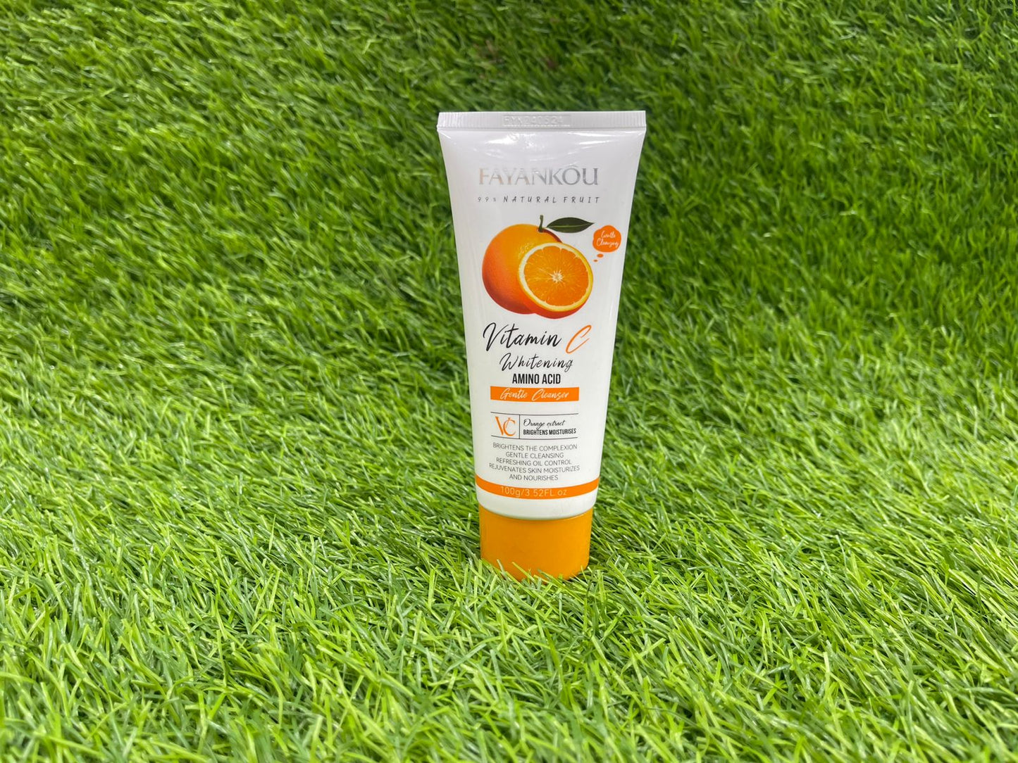 FAYANKOU VITAMIN C FACE WASH 100G.
