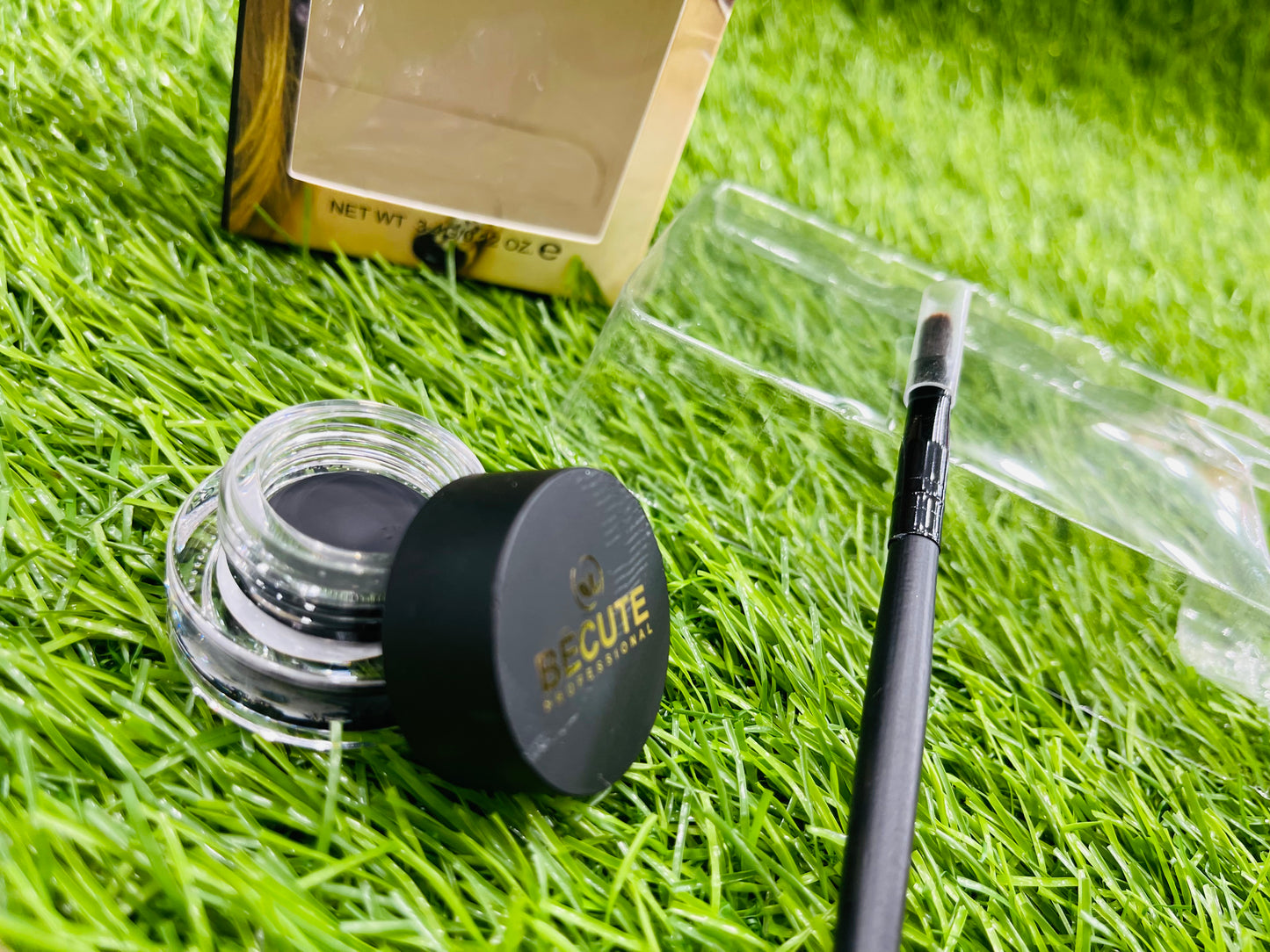 BECUTE MAXI BLACK GEL LINER