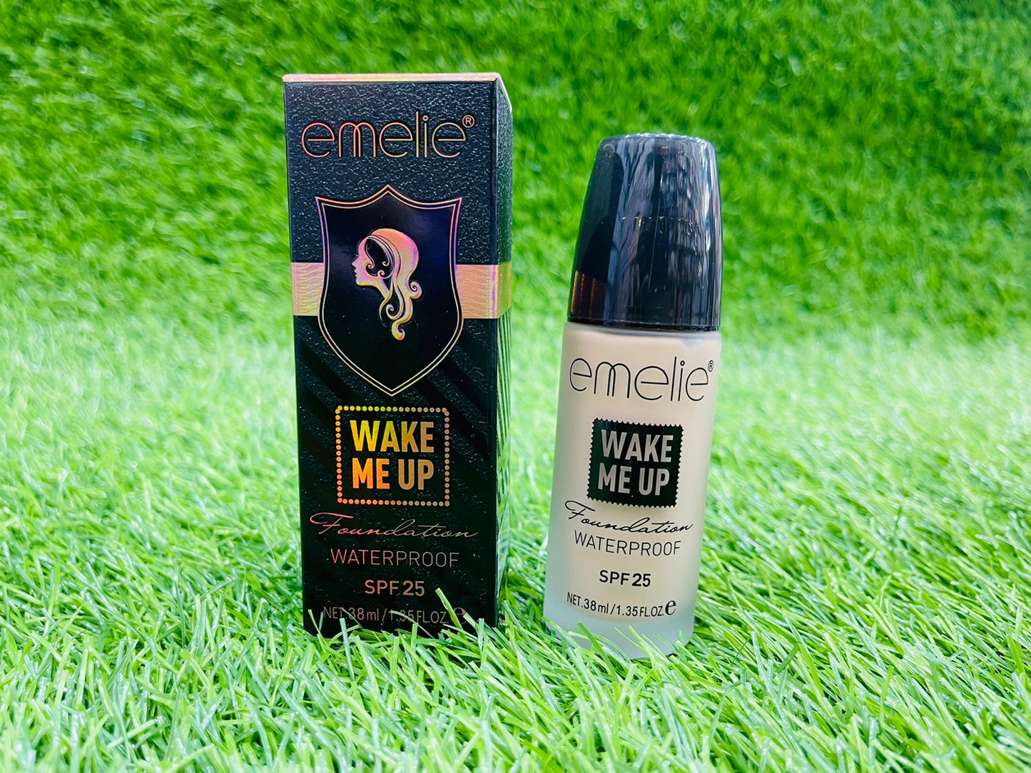 EMELIE WAKE ME UP LIQUID FOUNDATION