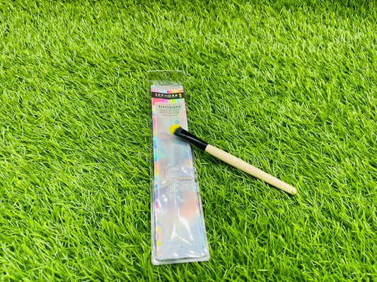 WET N WILD EYE BRUSH.